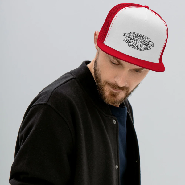 Personalized Cap Printing_5 Panel Trucker Cap with soft mesh